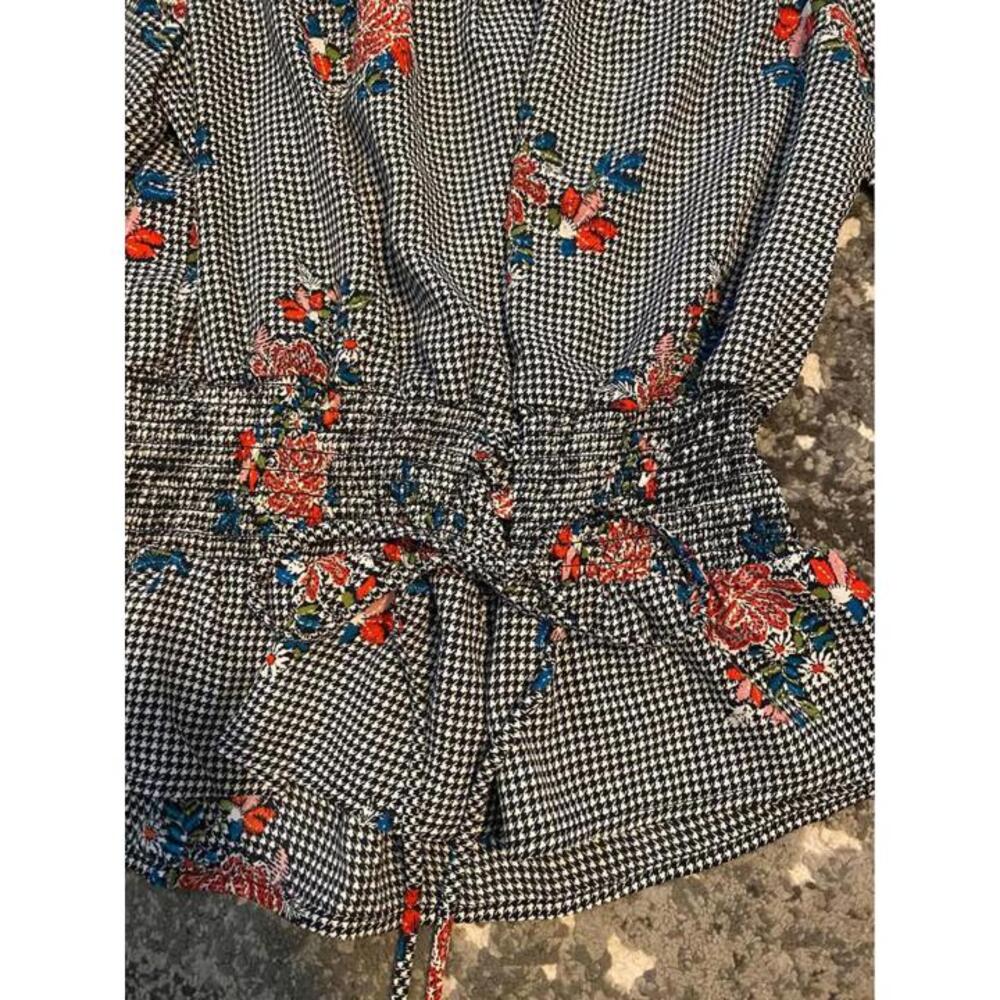 OLM Floral Off-Shoulder Top Med - Picture 2 of 4